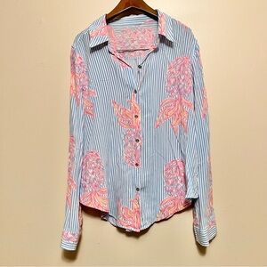 Lilly Pulitzer Blue and Pink Striped Blouse 🦄